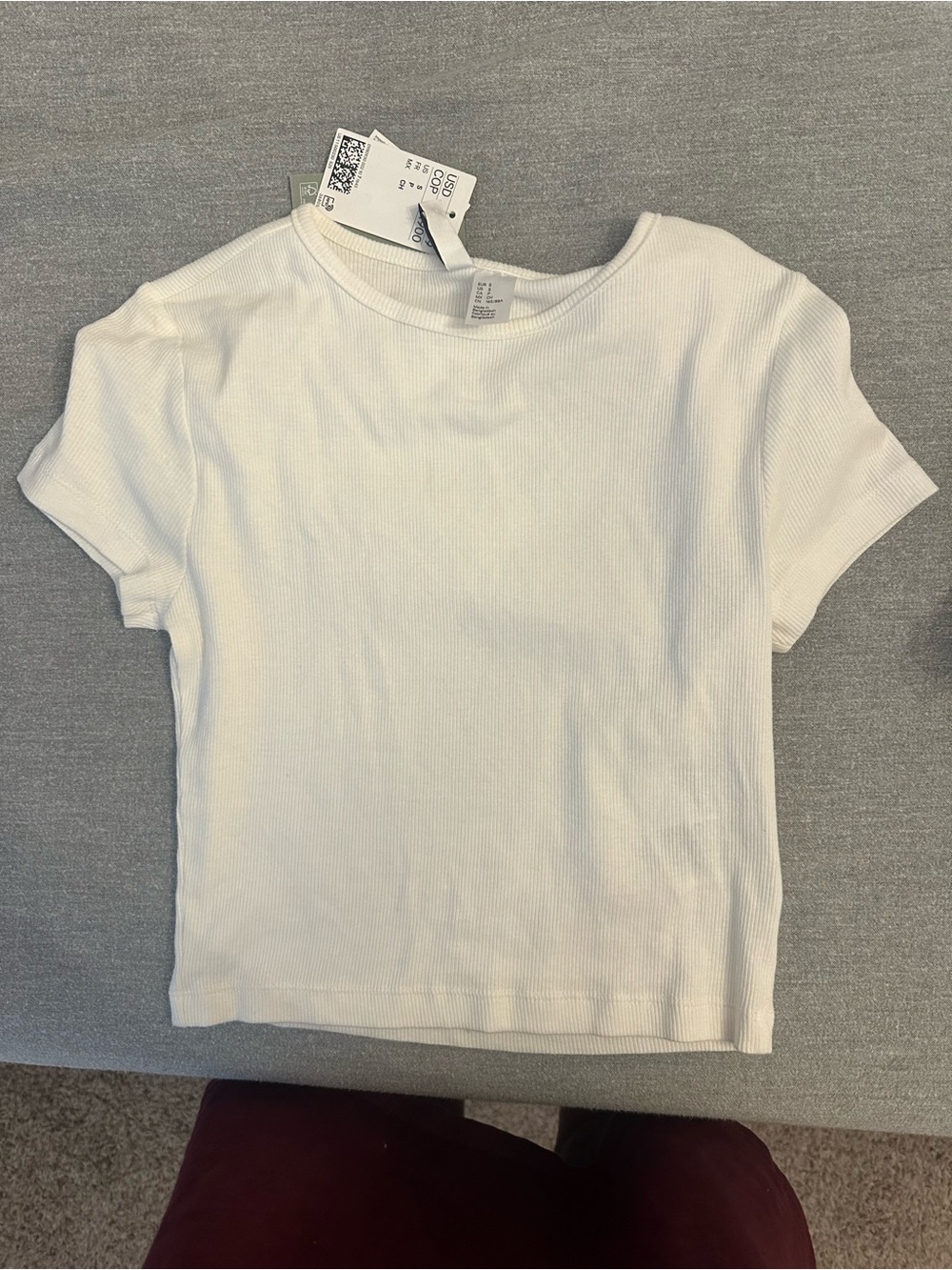 White Ribbed fitted Short Sleeve Tee size small